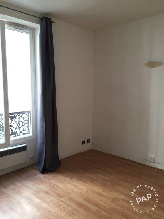 Flat Place du Général Kœnig in Paris