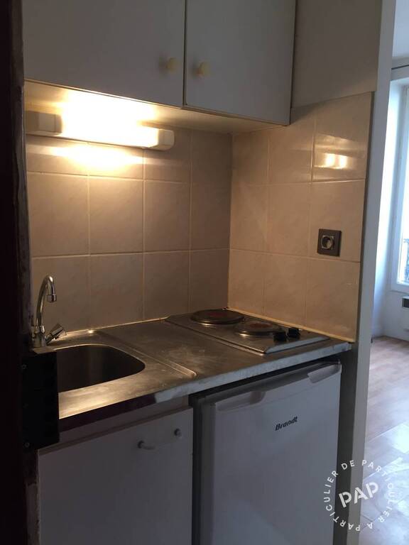Flat Place du Général Kœnig in Paris