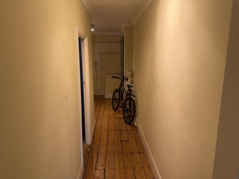 Room Stirling Road in Greater London