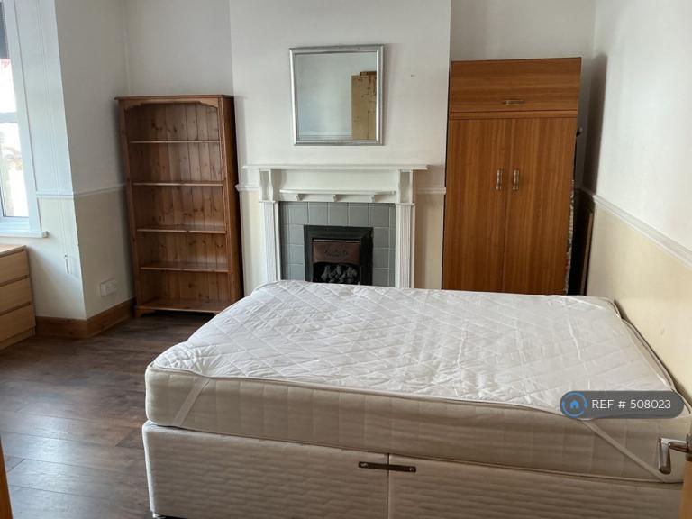 House Brazier Close in Bournemouth