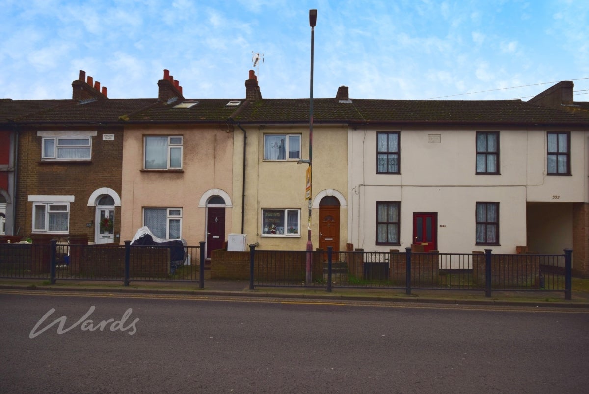 House Luton Road in Chatham