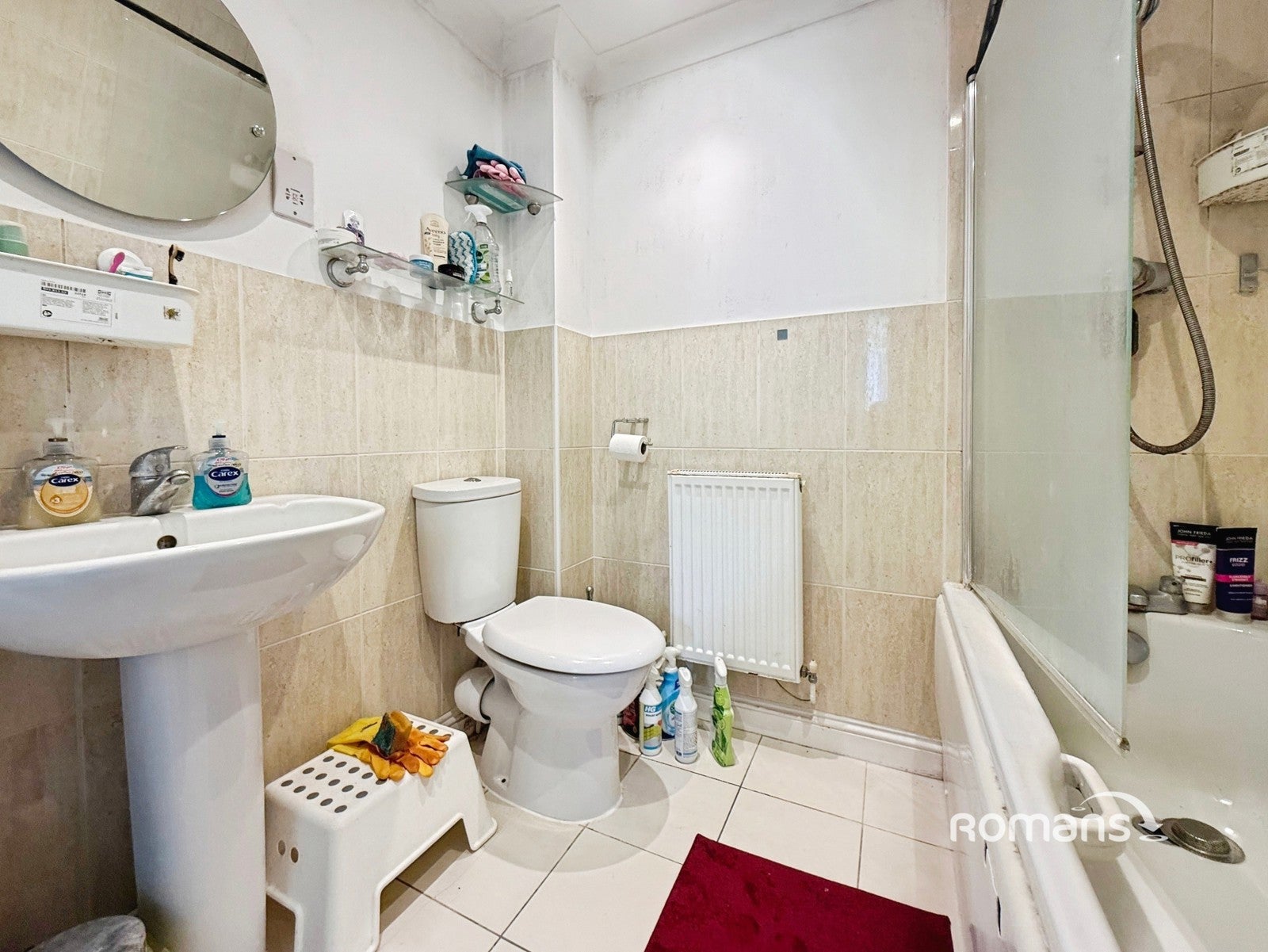 Flat Letts Green in Woodley
