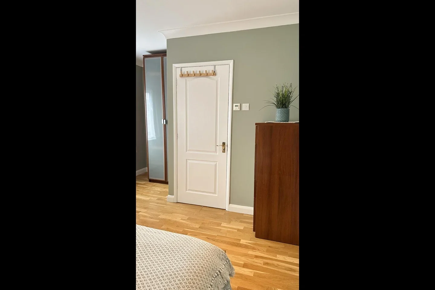 Room Selby Gardens in Greater London