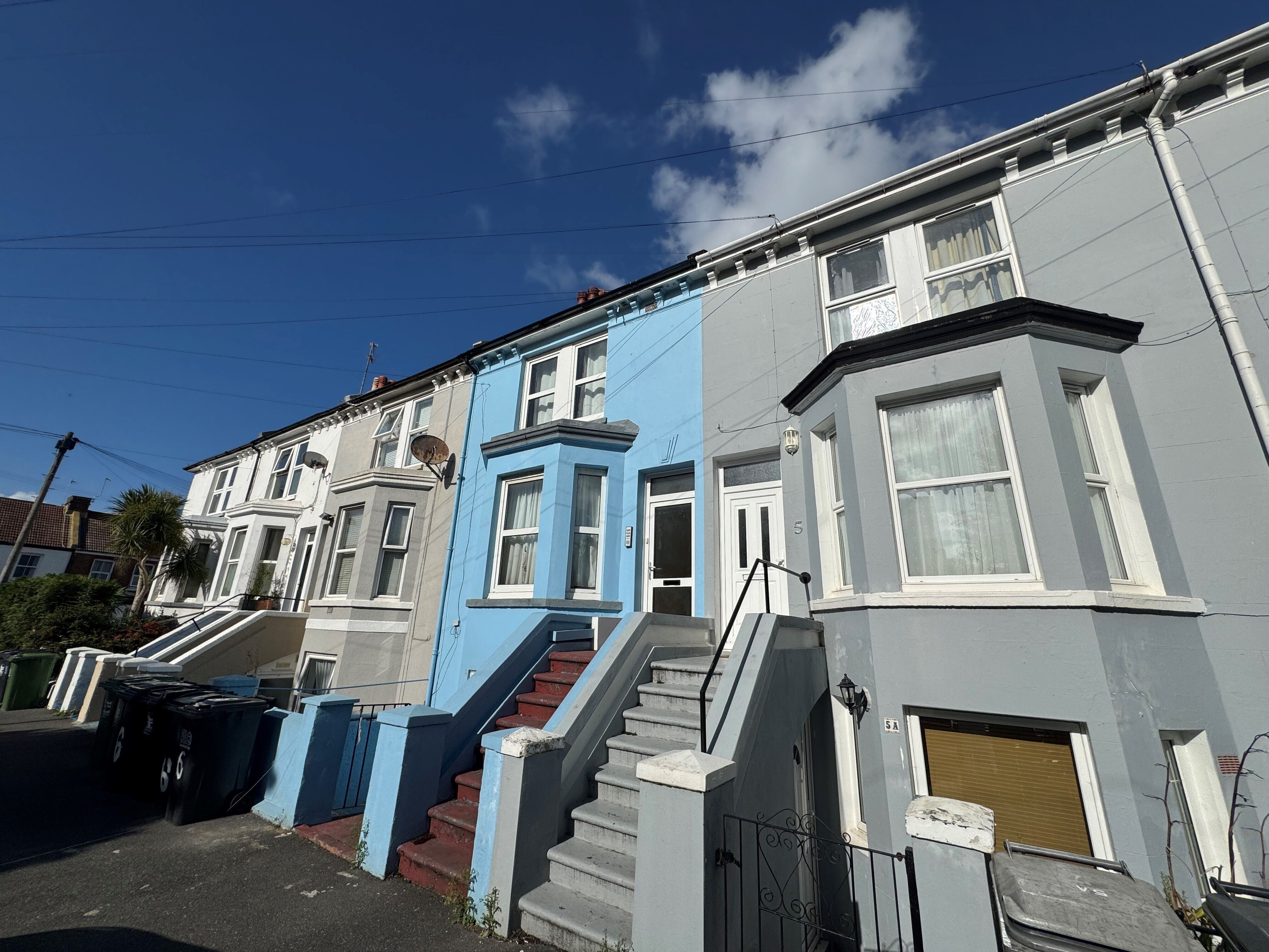 Flat Wellesley Road in Eastbourne