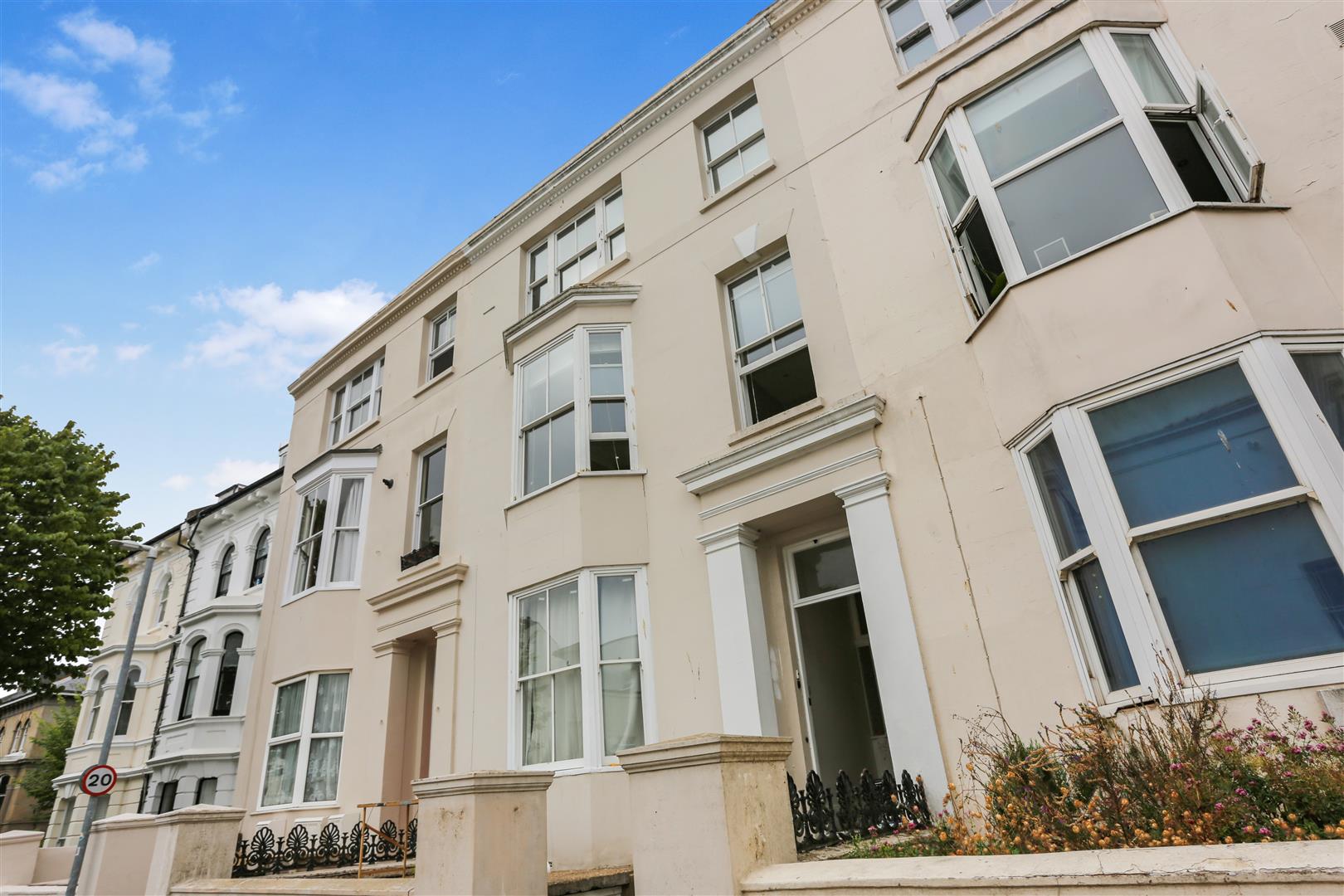 Flat Buckingham Road in Brighton