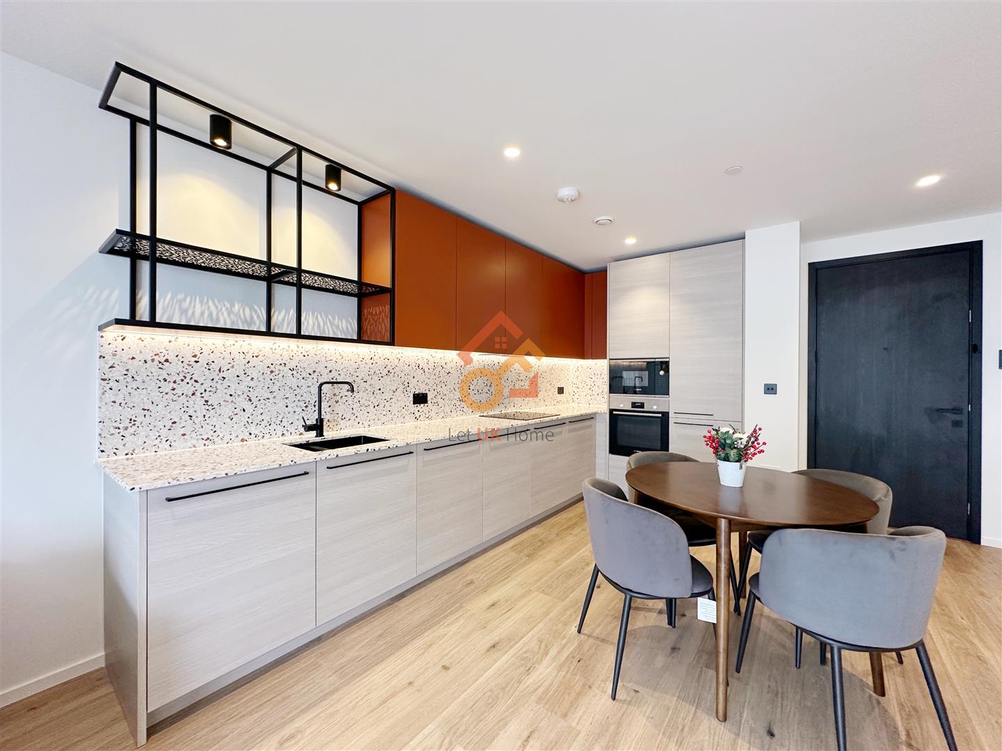 Flat Hemlock Street in Greater London