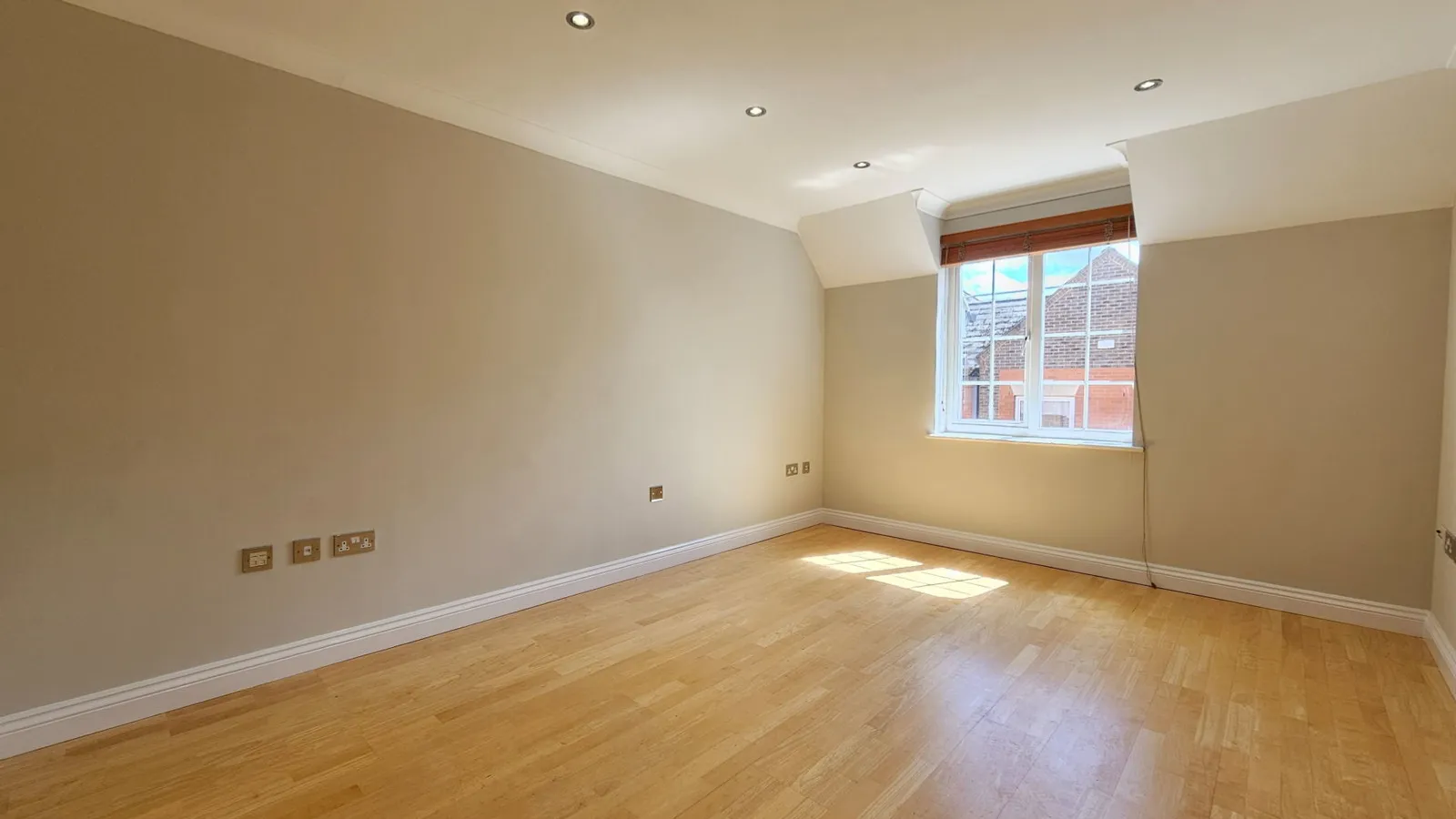 Flat Bartholomew Court in Newbury