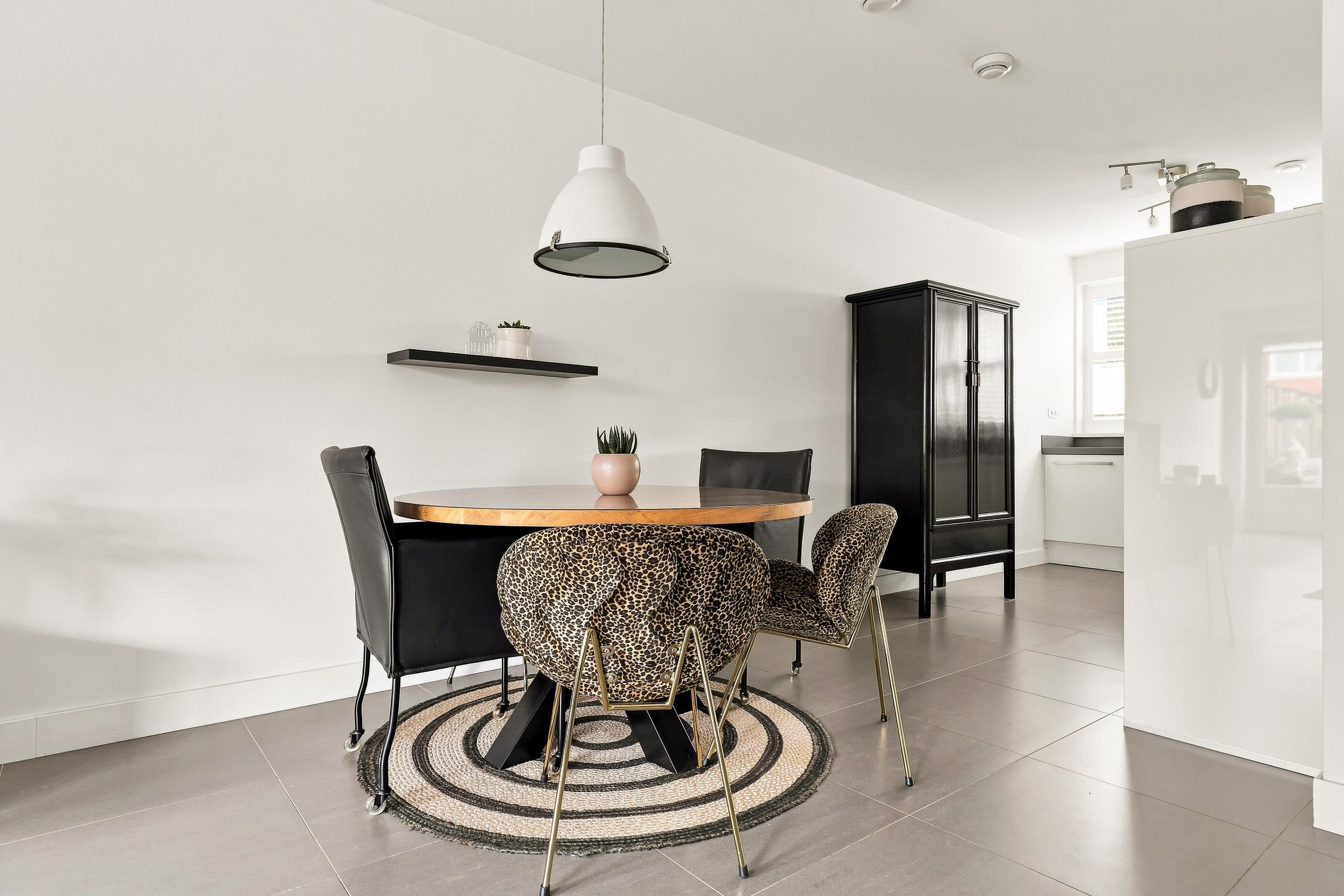 Tussenwoning te koop: Isa van Eeghenlaan 3, Beverwijk