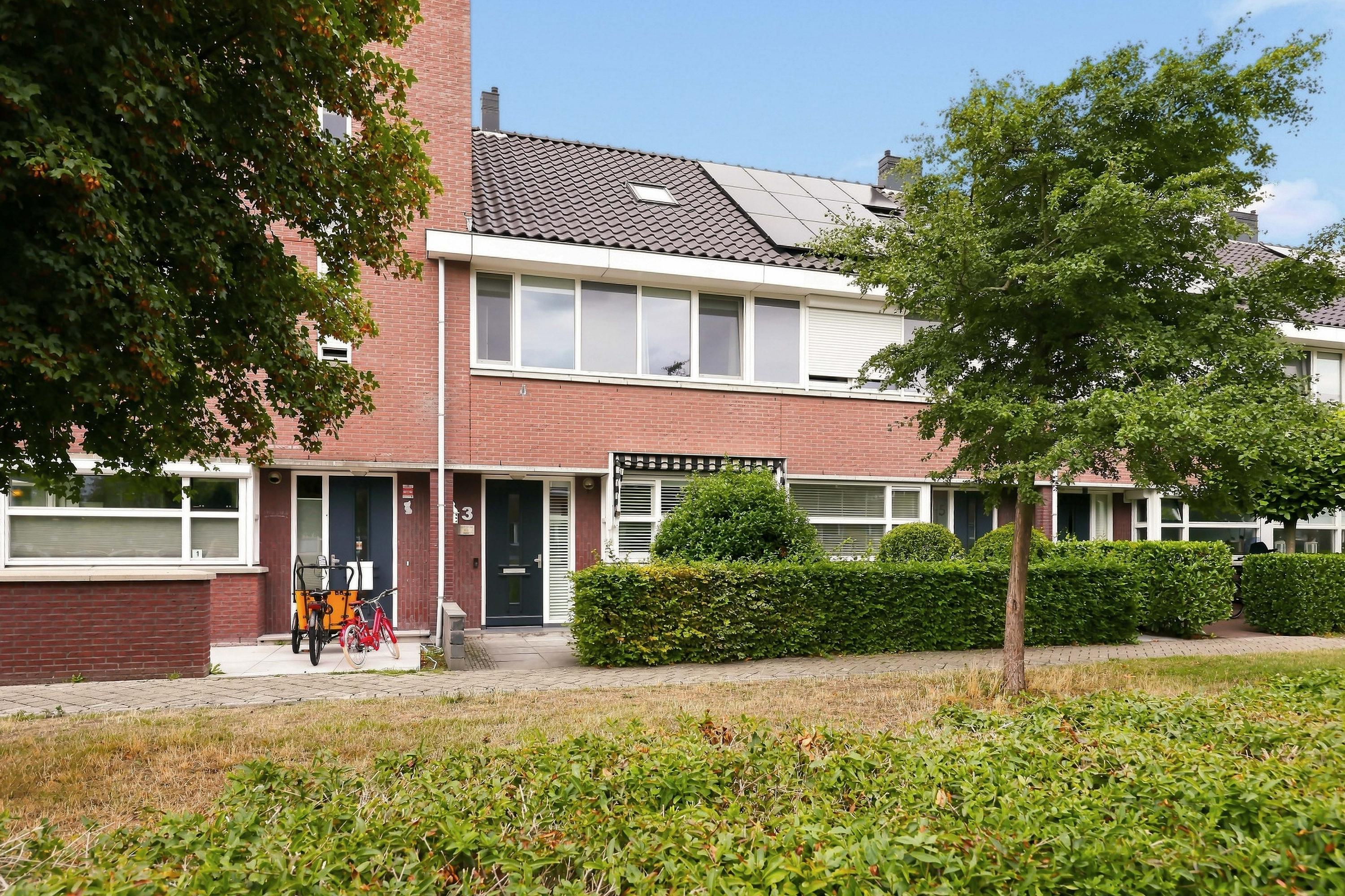 Huis Isa van Eeghenlaan 3 in Beverwijk