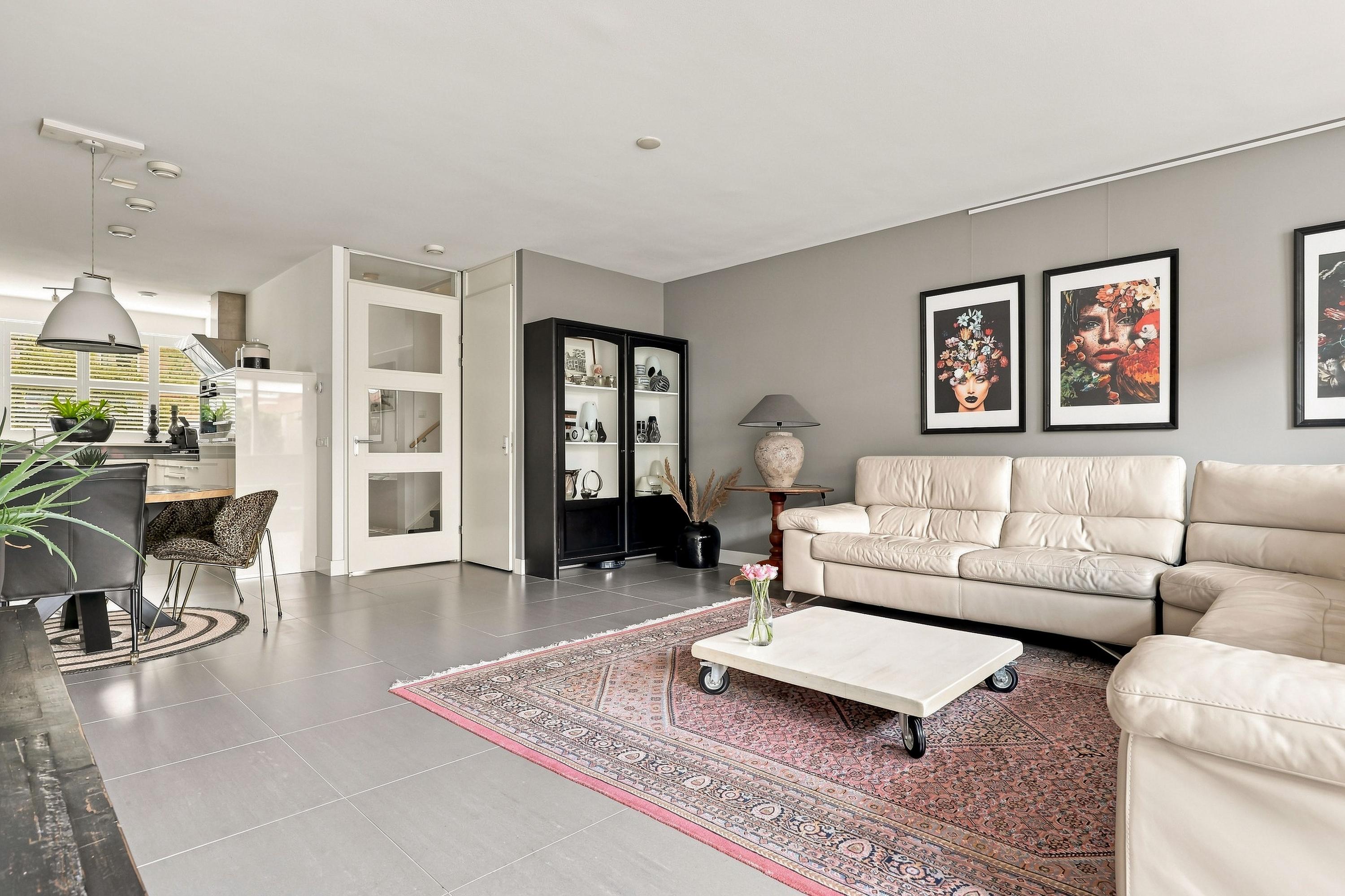 Tussenwoning te koop: Isa van Eeghenlaan 3, Beverwijk