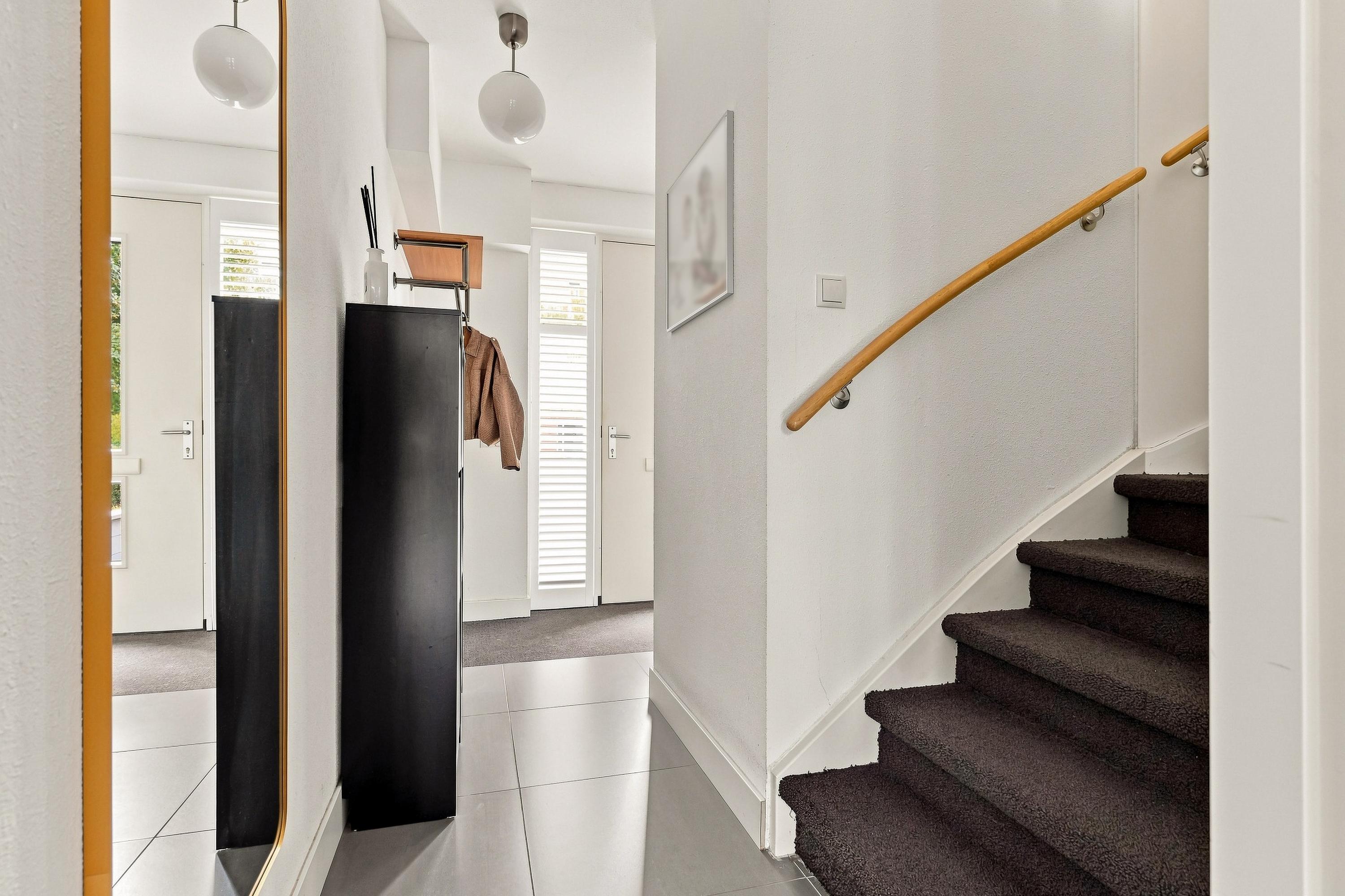 Tussenwoning te koop: Isa van Eeghenlaan 3, Beverwijk