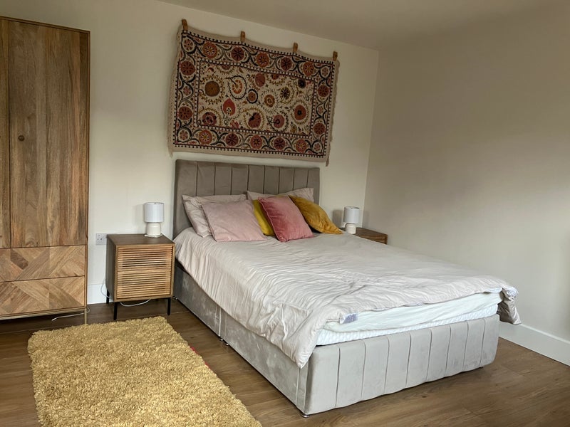Flat Woodleaze in Bristol