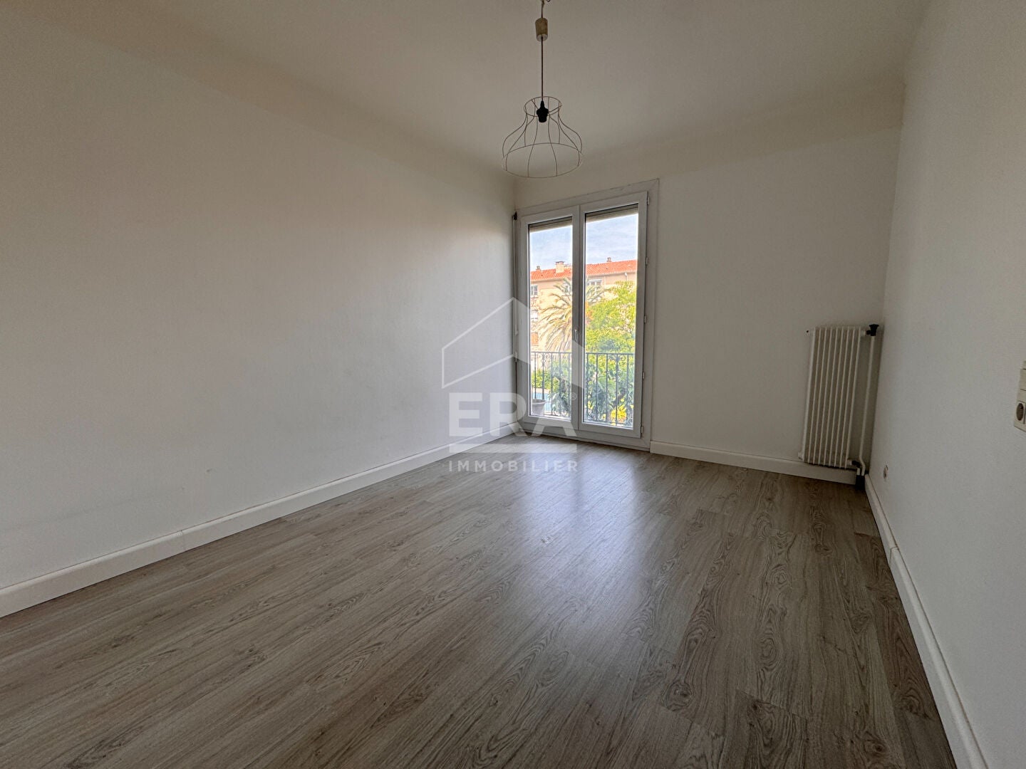 Flat Place Jean Moulin in Perpignan