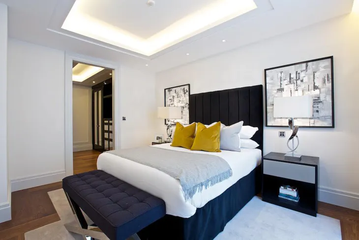 Flat Ebury Square in City of Westminster
