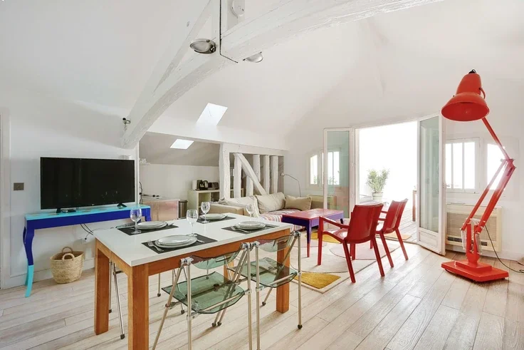 Flat Rue Yves Toudic in Paris
