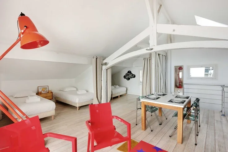 Flat Rue Yves Toudic in Paris