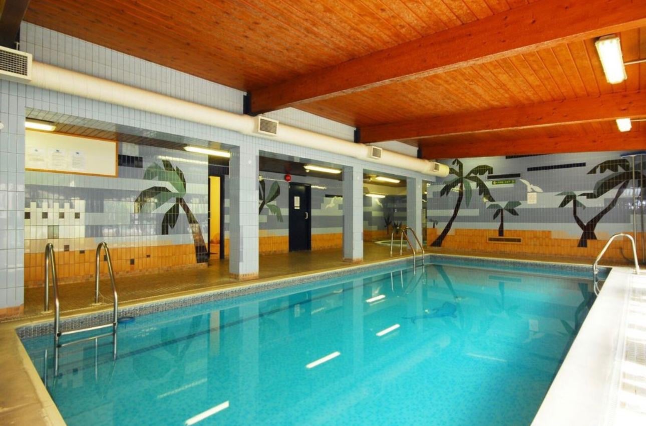 Flat Bramlands Close in Greater London