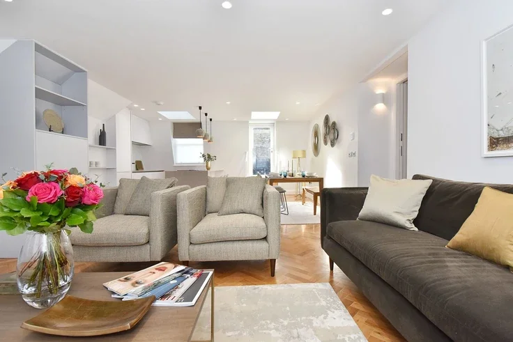 Flat Albemarle Street in City of Westminster