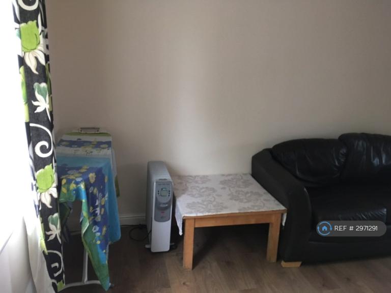 Flat Woodlands Grange in Bristol