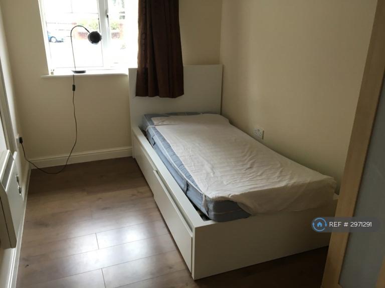 Flat Woodlands Grange in Bristol