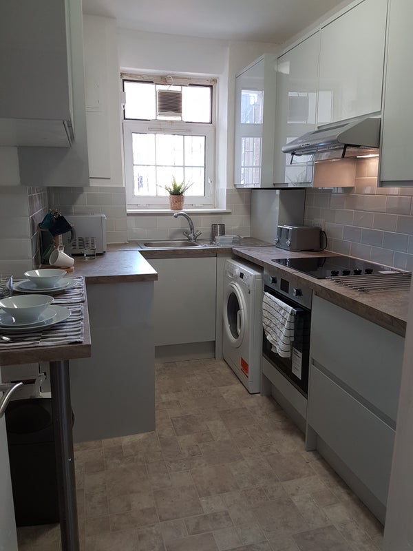 Room Portland Avenue in Greater London