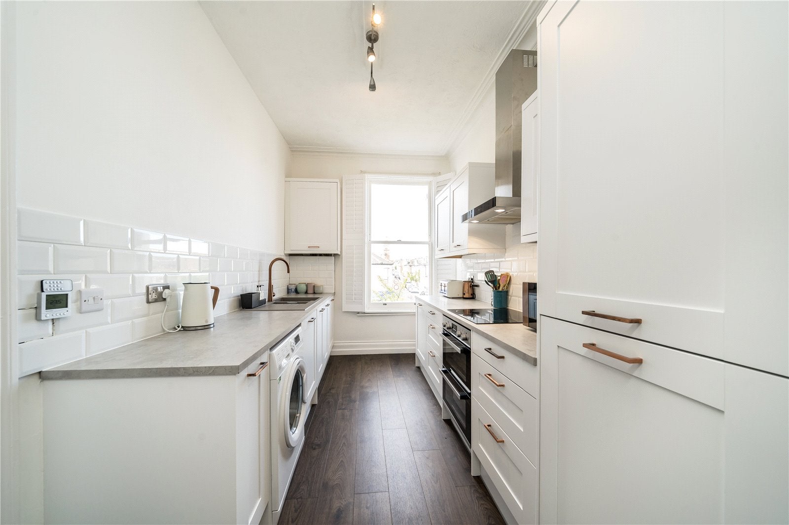 Flat Tooting Bec Road in Greater London