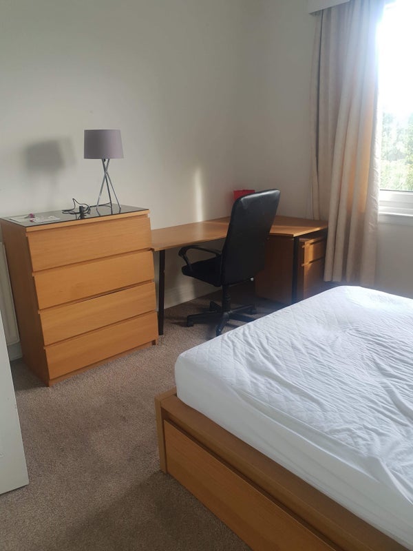 Room St John's Road in City of Edinburgh