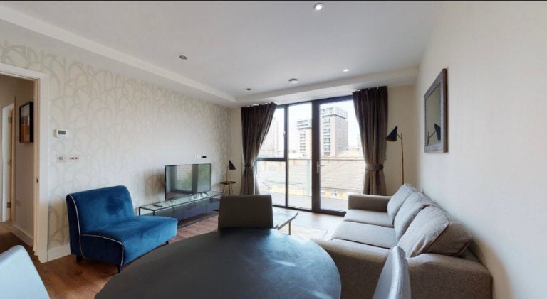Flat Boyd Street in Greater London