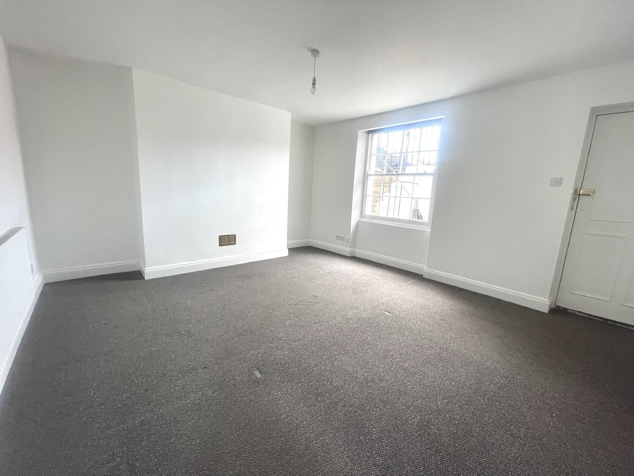 Flat Royal Road in Thanet