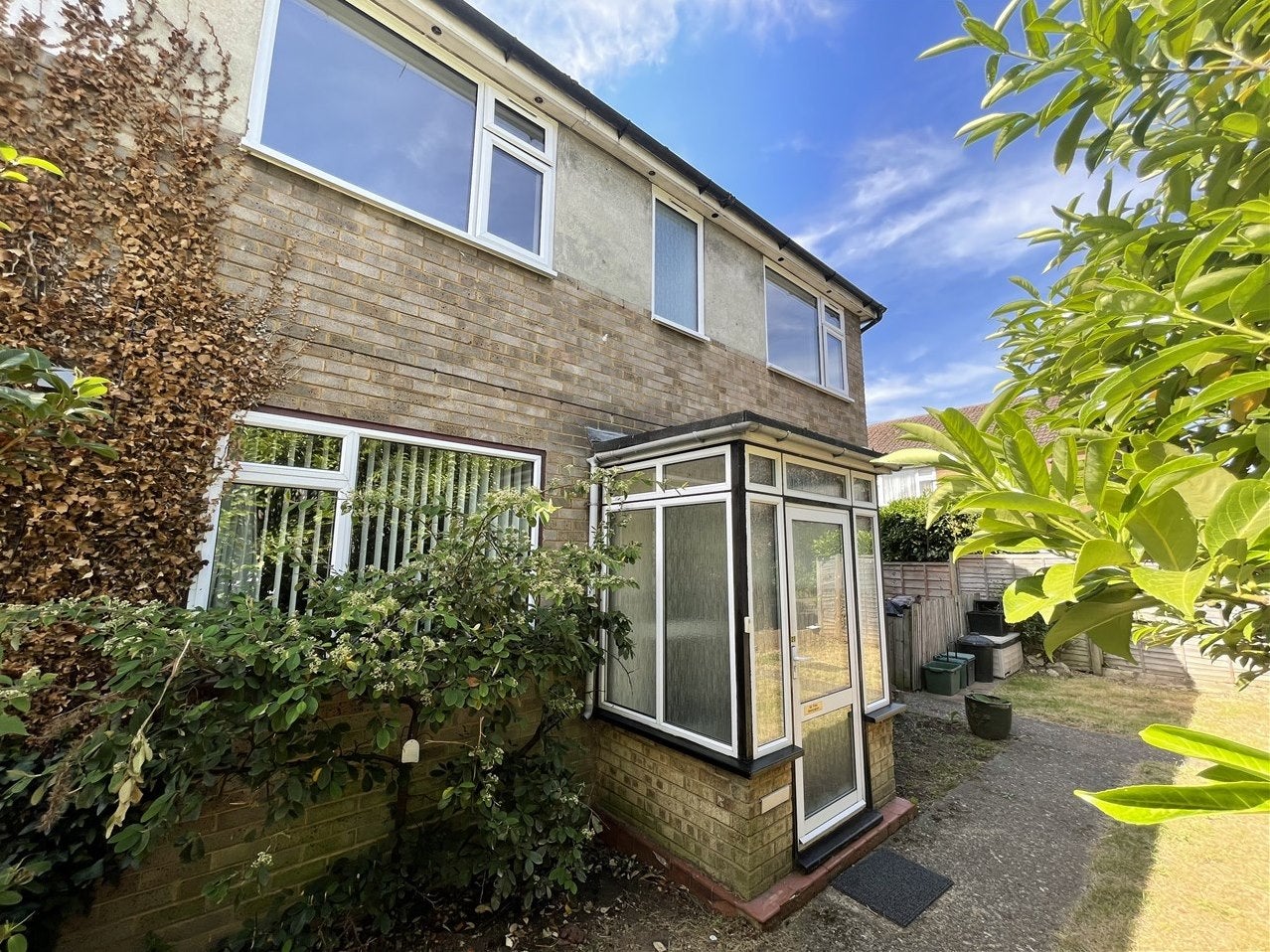 Flat Rushmore Close in Greater London
