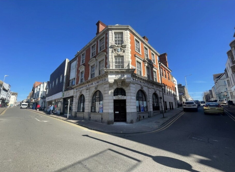 Flat High Street in Thanet