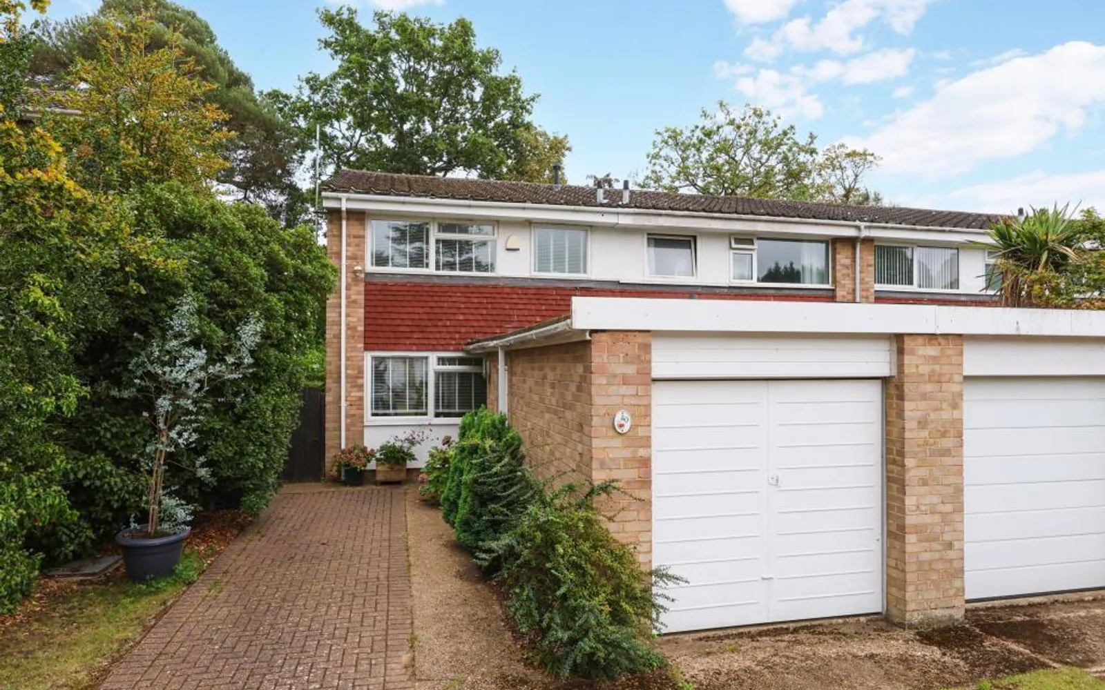 House St Vincent Road in Elmbridge