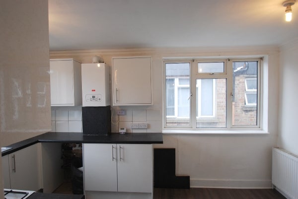 Flat Wythes Road in Greater London