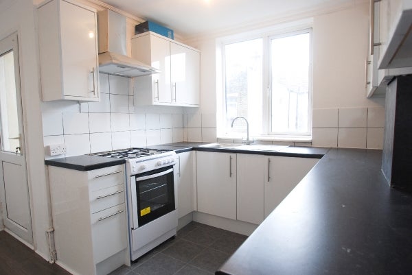 Flat Wythes Road in Greater London