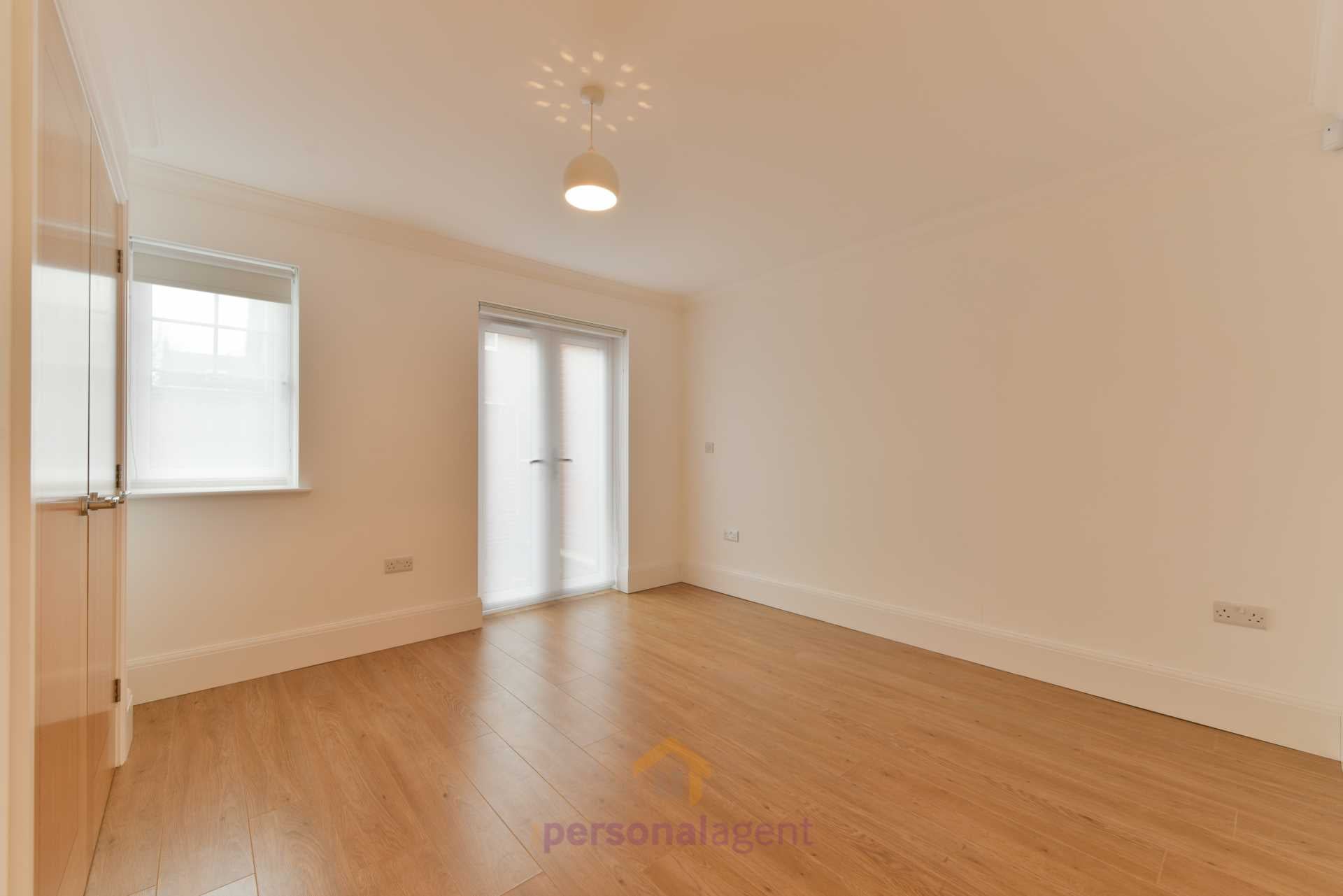 Flat Pitt Road in Epsom and Ewell