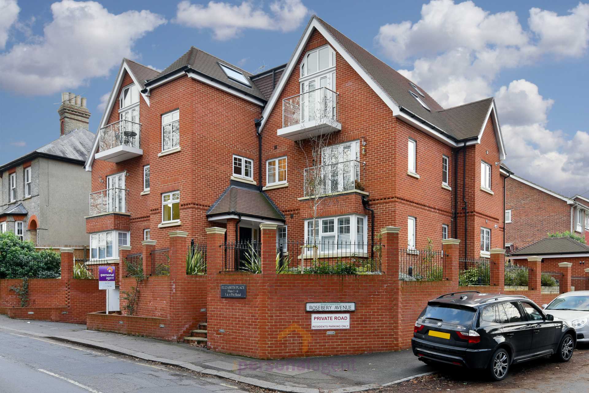 Flat Pitt Road in Epsom and Ewell