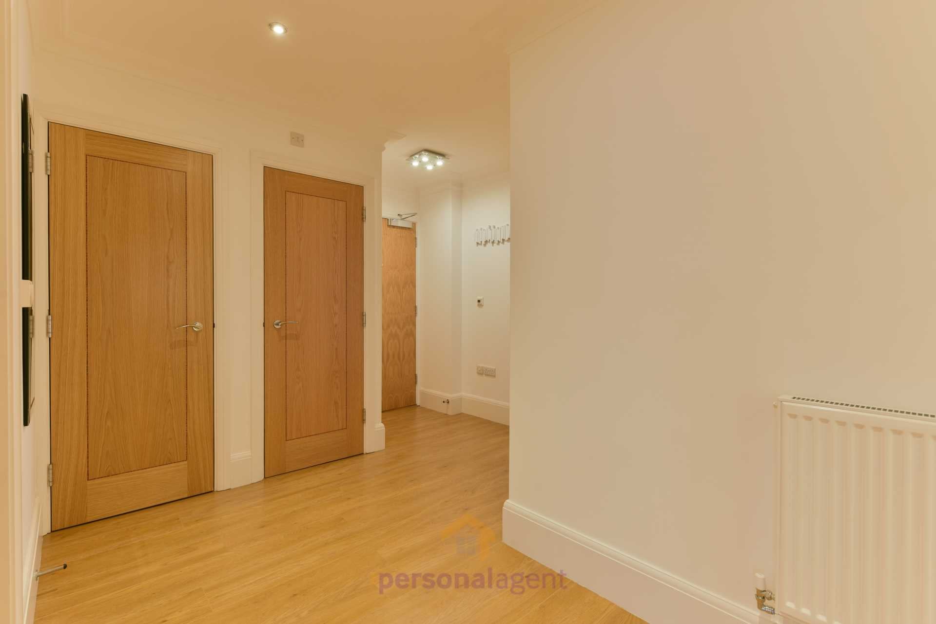 Flat Pitt Road in Epsom and Ewell
