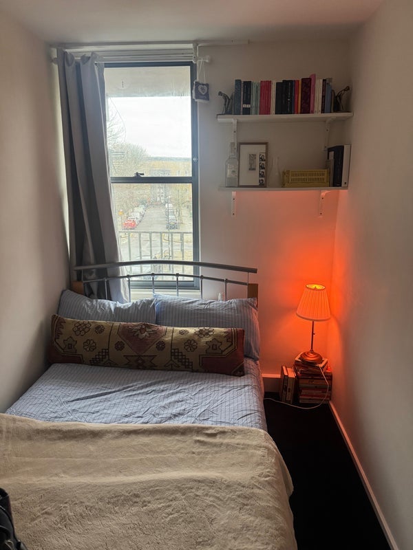 Room Handa Walk in Greater London