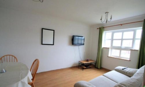 Flat Harbour Way in Adur