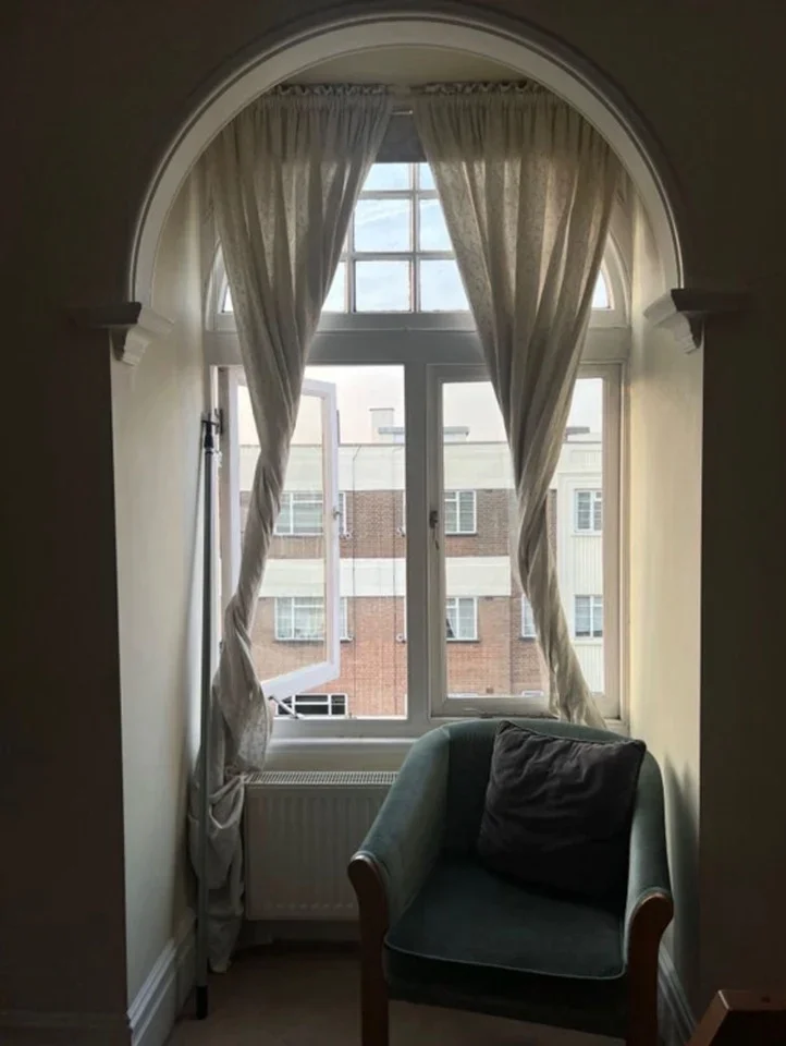 Room Hamlet Gardens in Greater London
