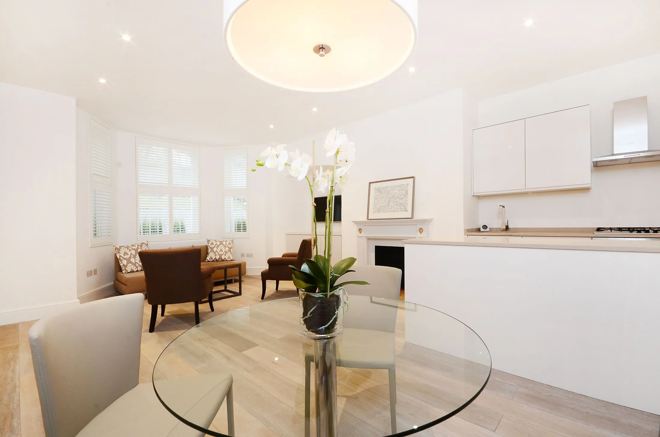 Flat Knaresborough Place in Greater London