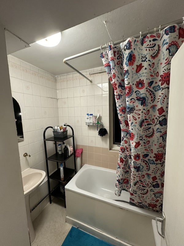 Room Madron Street in Greater London