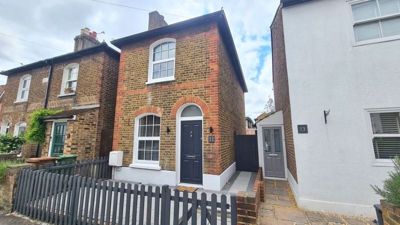 House Palmerston Road in Greater London