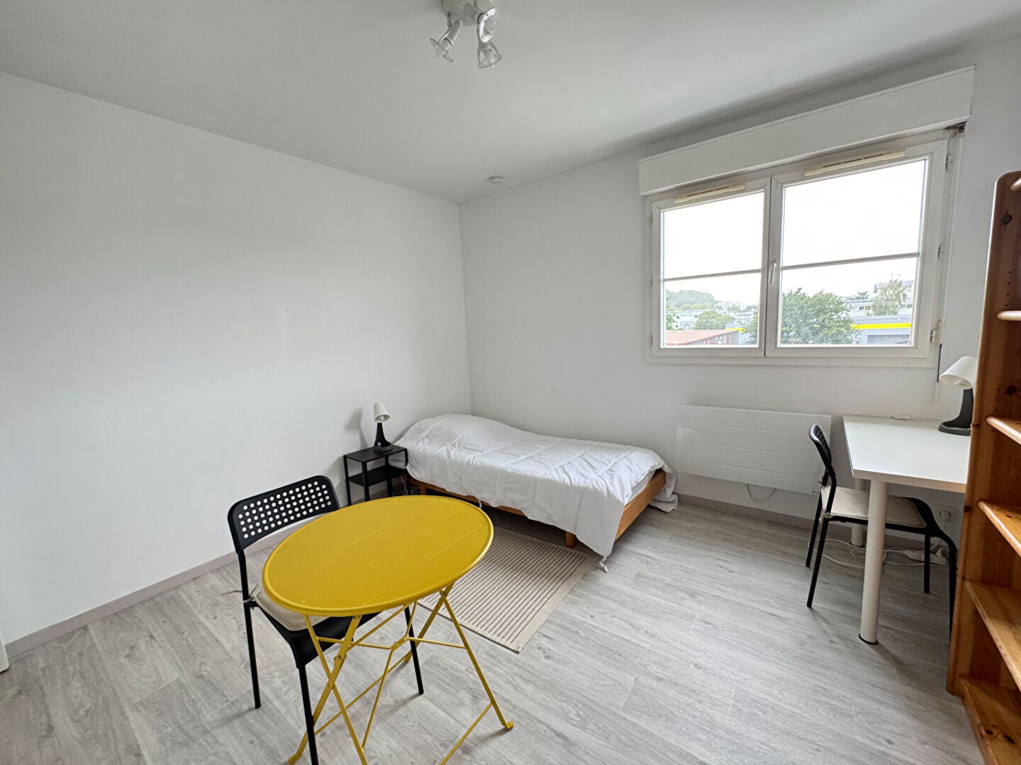 Flat Rue Ferdinand Pelloutier in Rennes