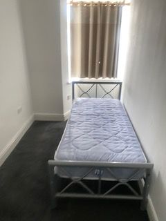 Room Windmill Lane in Greater London