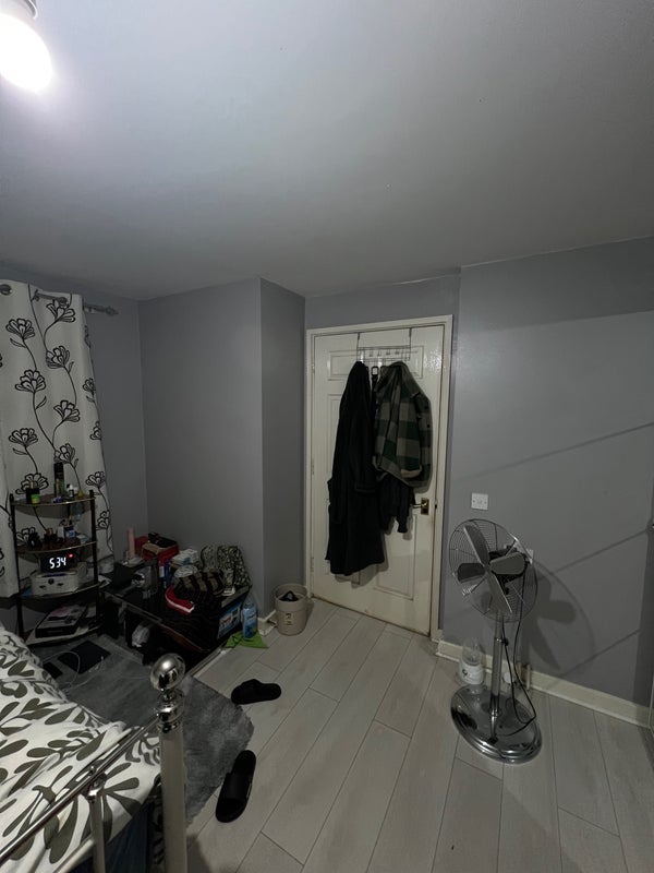 Room Tupelo Road in Greater London