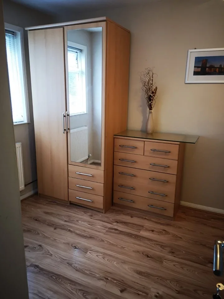Room Willingham Way in Greater London