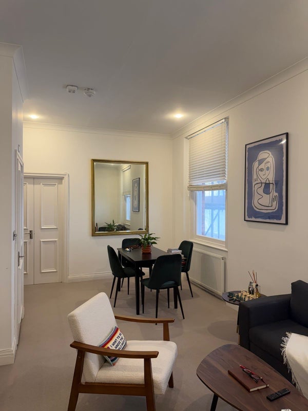 Room Courtfield Road in Greater London
