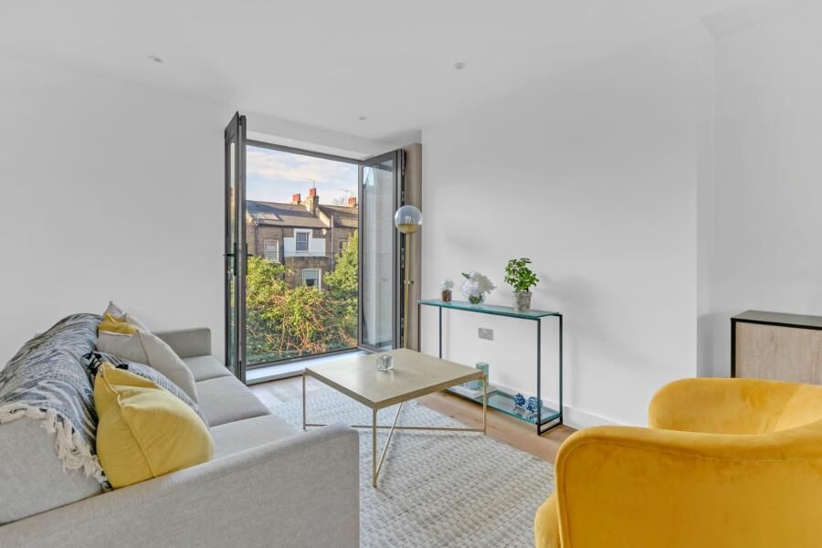 Flat Marquis Road in Greater London