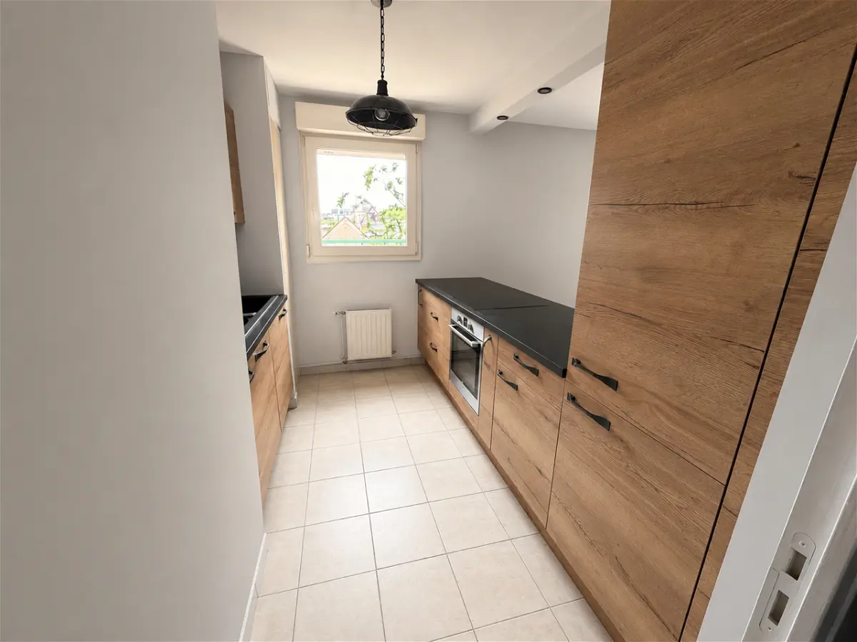 Appartement Rue Pierre et Marie Curie à Migennes